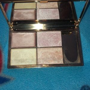 Sleek highlighter palette in solstice